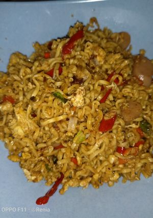 Foto resep Mie Goreng Sosis Pedaass