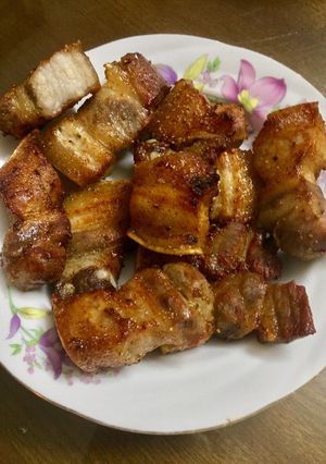 Hình của món Thịt heo ram nước mắm bằng nồi chiên không dầu.