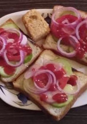 ওপেন স্যান্ডউইচ(open sandwich recipe in Bengali) রেসিপির প্রধান ছবি
