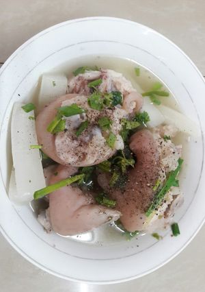 Hình của món Giò heo hầm củ cải.
