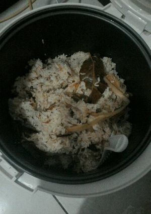 Foto resep Nasi liwet teri ricecooker