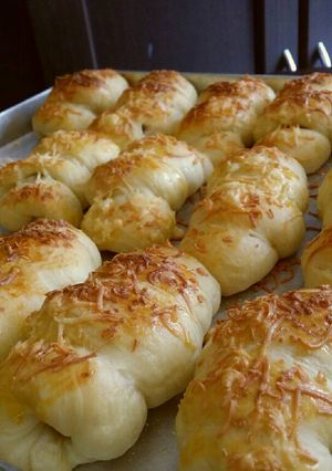 Foto resep ROTI PISJU(pisang keju )