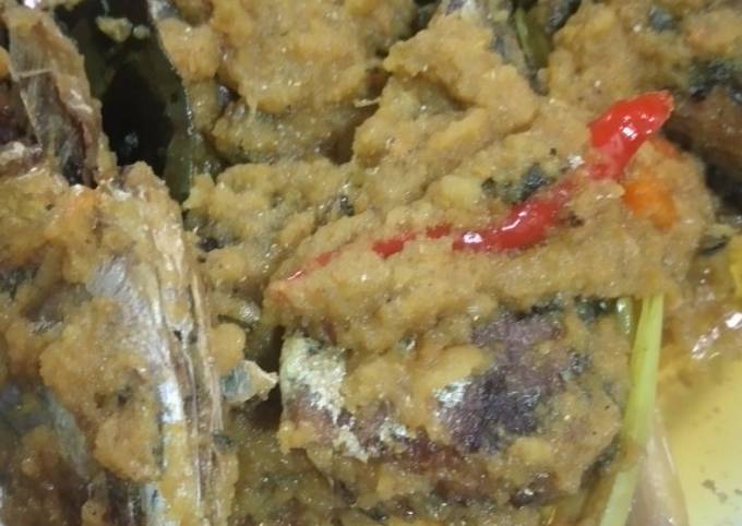 Cara Membuat Resep Pesmol Ikan Kembung