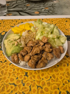 Una foto de Bowl de pollo