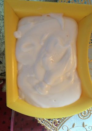 A picture of Syrian Toumeya (Garlic Sauce).