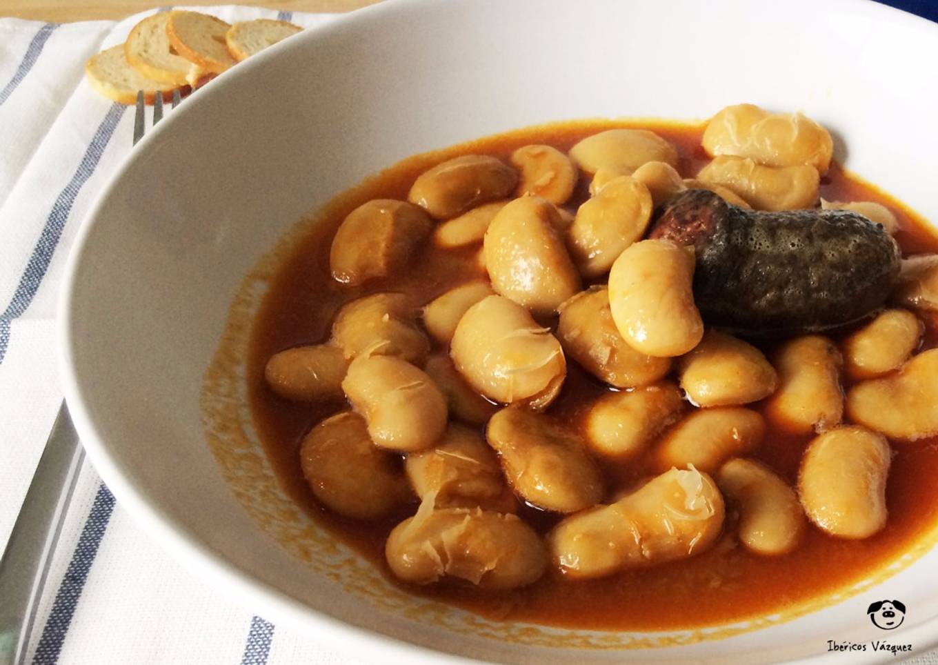 Fabada asturiana con ibéricos del sur
