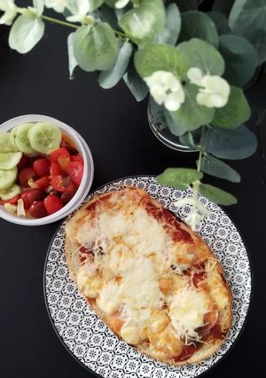Une photo de Brushetta saumon fumé mozzarella