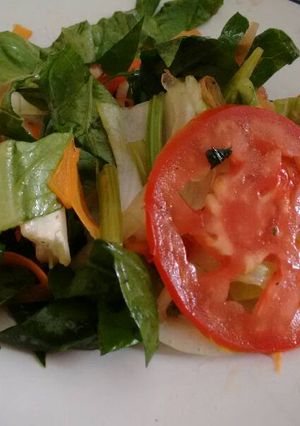 Una foto de Ensalada para carne asada