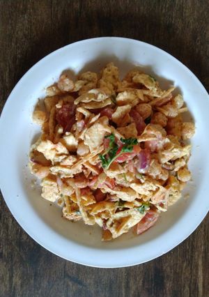 A picture of Papdi chaat.