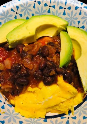A picture of Quick Black Bean Breakfast Bowl.