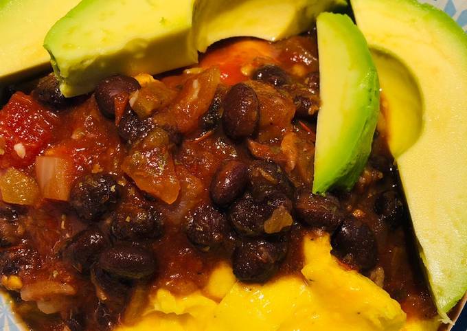 Quick Black Bean Breakfast Bowl