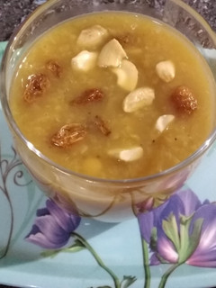 பாசிப்பருப்பு பாயாசம்/kheer (Paasiparuppu payasam Recipe in Tamil) செய்முறை முக்கிய புகைப்படம்