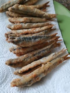 Una foto de Boquerones frescos fritos