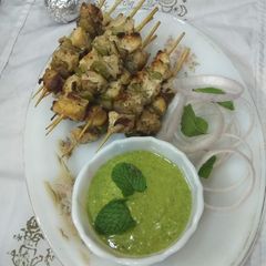 A picture of Chicken Malai boti.