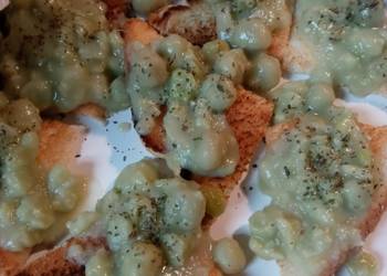 Fresh, Serving Recipe Mushy Peas with Toast Delicious Perfect