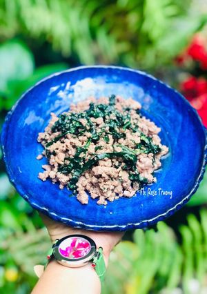 Hình của món Bò Bằm Xào Lá Lốt.