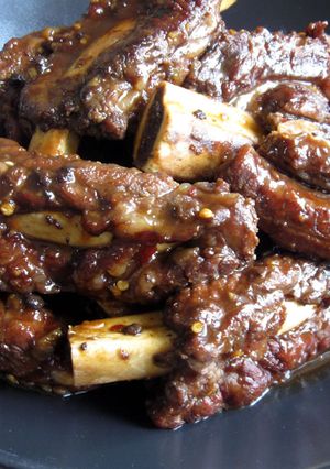 A picture of Pressure Cooked Beef Ribs.