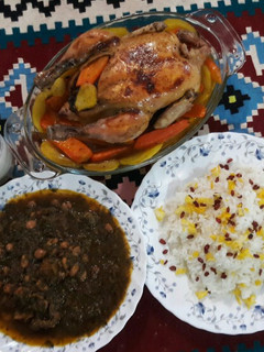 عکسی از دستور مرغ شکم پر