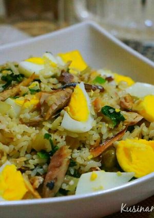 A picture of Stir Fried Rice with Smoked Mackerel.