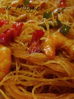 Una foto de Fideos de arroz con gambas en salsa de soja