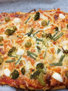 Una foto de 253. Pizza vegetariana de brócoli express