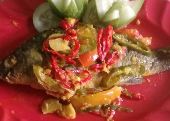 Resep Pesmol Ikan Mas Oleh Susi Herlina Dapur Oma Cookpad