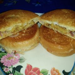 A picture of Ground beef burger.