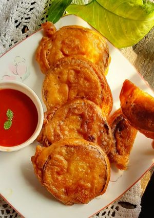 বেগুনি। রেসিপির প্রধান ছবি