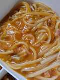 Espaguettis con jamón de pavo y salsa de tomate🍝🥫🍗