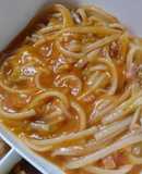 Espaguettis con jamón de pavo y salsa de tomate🍝🥫🍗