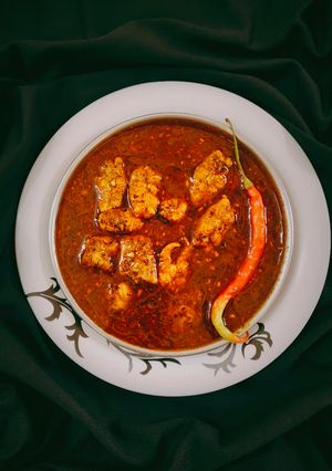 A picture of Sour Shark Fish Curry.