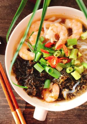 Hình của món Bún Nưa Nấu Tôm & Rong Biển.