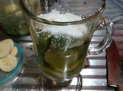 Una foto de kiwi coco