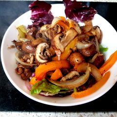 A picture of My Garlic Mushroom, Onion and Sweet pepper Side Dish. 😁.
