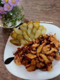 عکسی از دستور خوراک قارچ و سیب زمینی