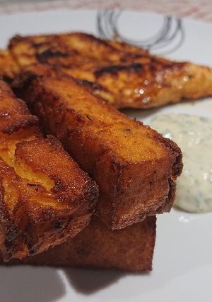 A picture of Polenta Chips with Roasted Garlic Aioli.