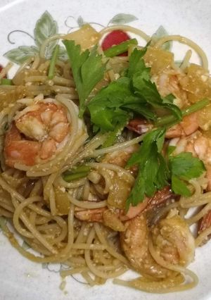 รูปของ สปาเก็ตตี้ซอสไข่เค็มกุ้งสด Spaghetti with Salted Egg Sauce
