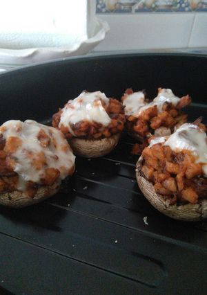 Una foto de Champiñones Rellenos