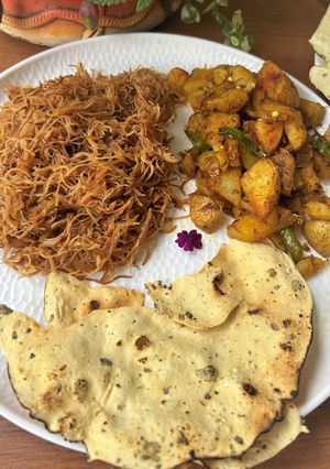 A picture of Sevai Aloo.