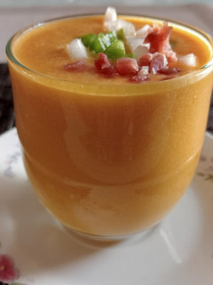 Una foto de Gazpacho de melocotón