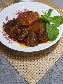 عکسی از دستور خوراک بادمجان هندی (باینگون ماسالا)