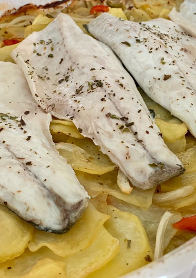 Una foto de Lubina al horno
