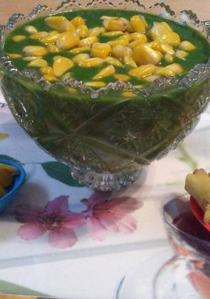 A picture of Spinach corn soup.