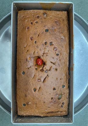 A picture of Tutti fruity cake.