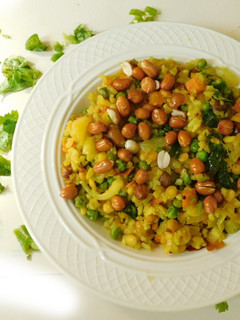 பொறி உப்புமா(pori upma recipe in tamil) செய்முறை முக்கிய புகைப்படம்