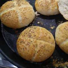 Una foto de Rico pan de hamburguesas