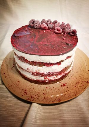 Málnás-csokis túrótorta hozzáadott cukor nélkül recept fotója