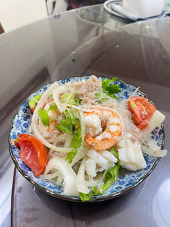 泰式涼拌海鮮冬粉 的食譜成品照片