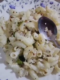 Macaroni sundal செய்முறை முக்கிய புகைப்படம்