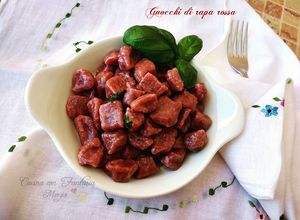 Foto di Gnocchi di rapa rossa senza uova